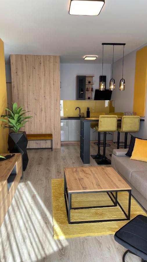Apartament Elegance Yellow W Let'S Sea Basen&Spa Gaski  Luaran gambar