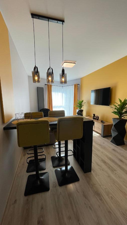 Apartament Elegance Yellow W Let'S Sea Basen&Spa Gaski  Luaran gambar