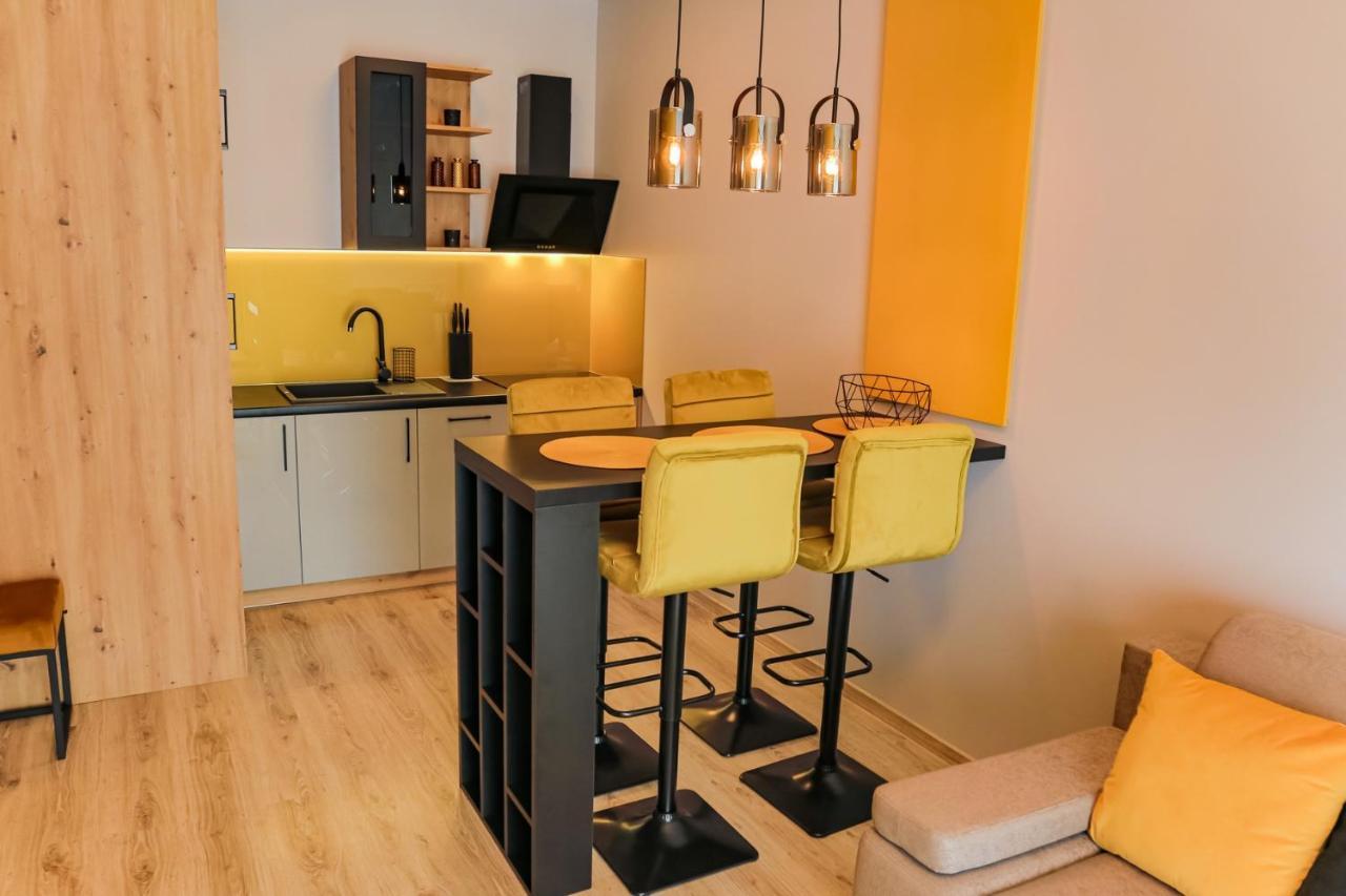 Apartament Elegance Yellow W Let'S Sea Basen&Spa Gaski  Luaran gambar